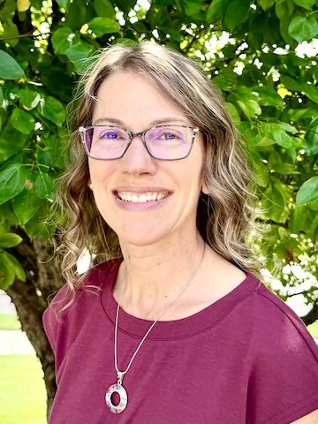 Headshot of Dr. Laura Armbrust