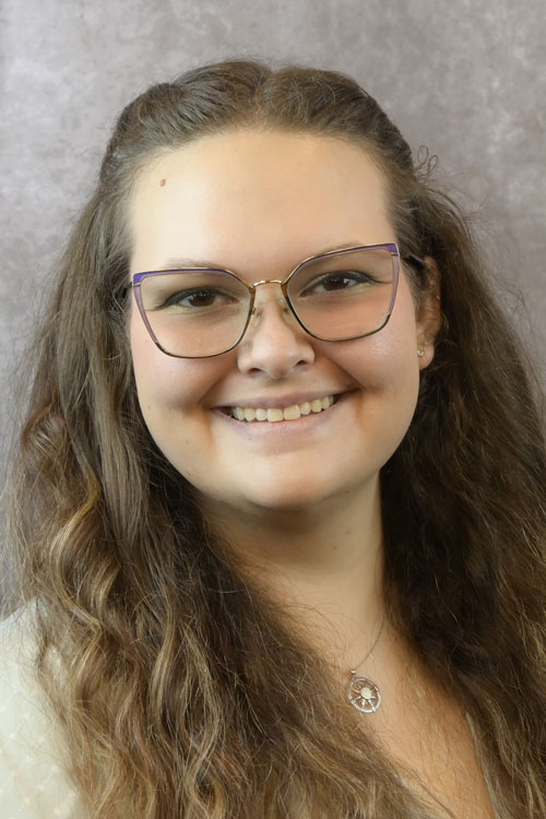 Headshot of Kayla Engeron