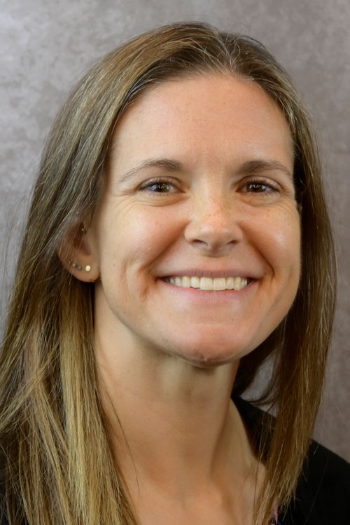 Headshot of Lindsy Clark