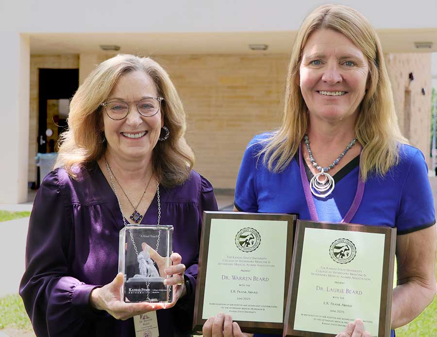 Dr. Bonnie Rush poses with Dr. Laurie Beard