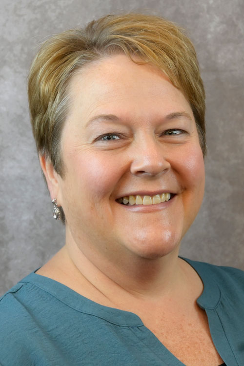 Headshot of Amy Elswick