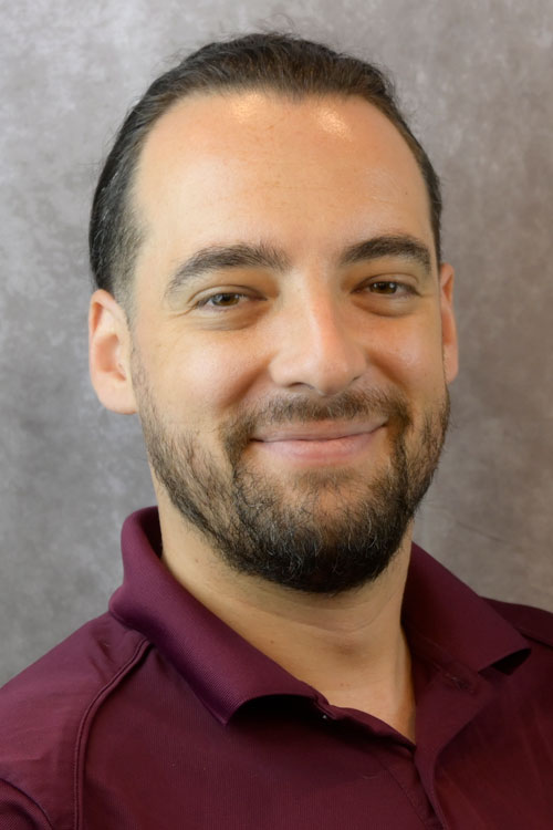 Headshot of Dr. Henri Ellrich