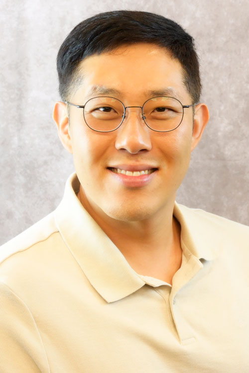 Headshot of Taeyong Kwon