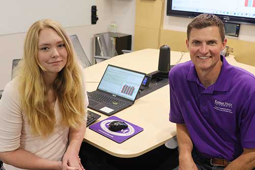 Lauren Robinson works with her mentor Dr. Philip Lancaster
