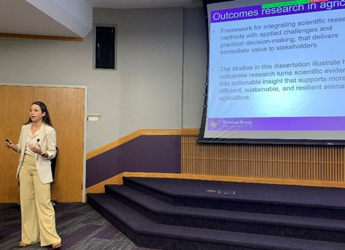 Vanessa presenting her research